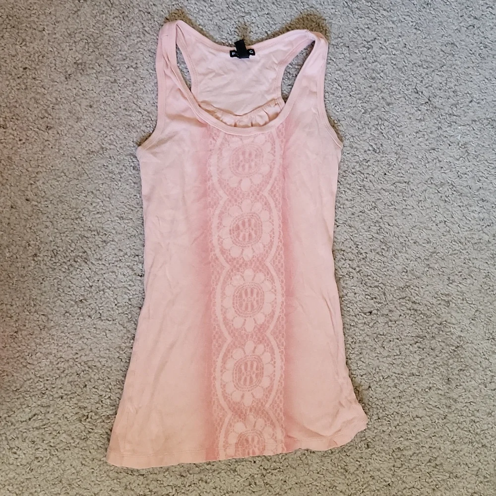 Tank - Picture 1 of 2